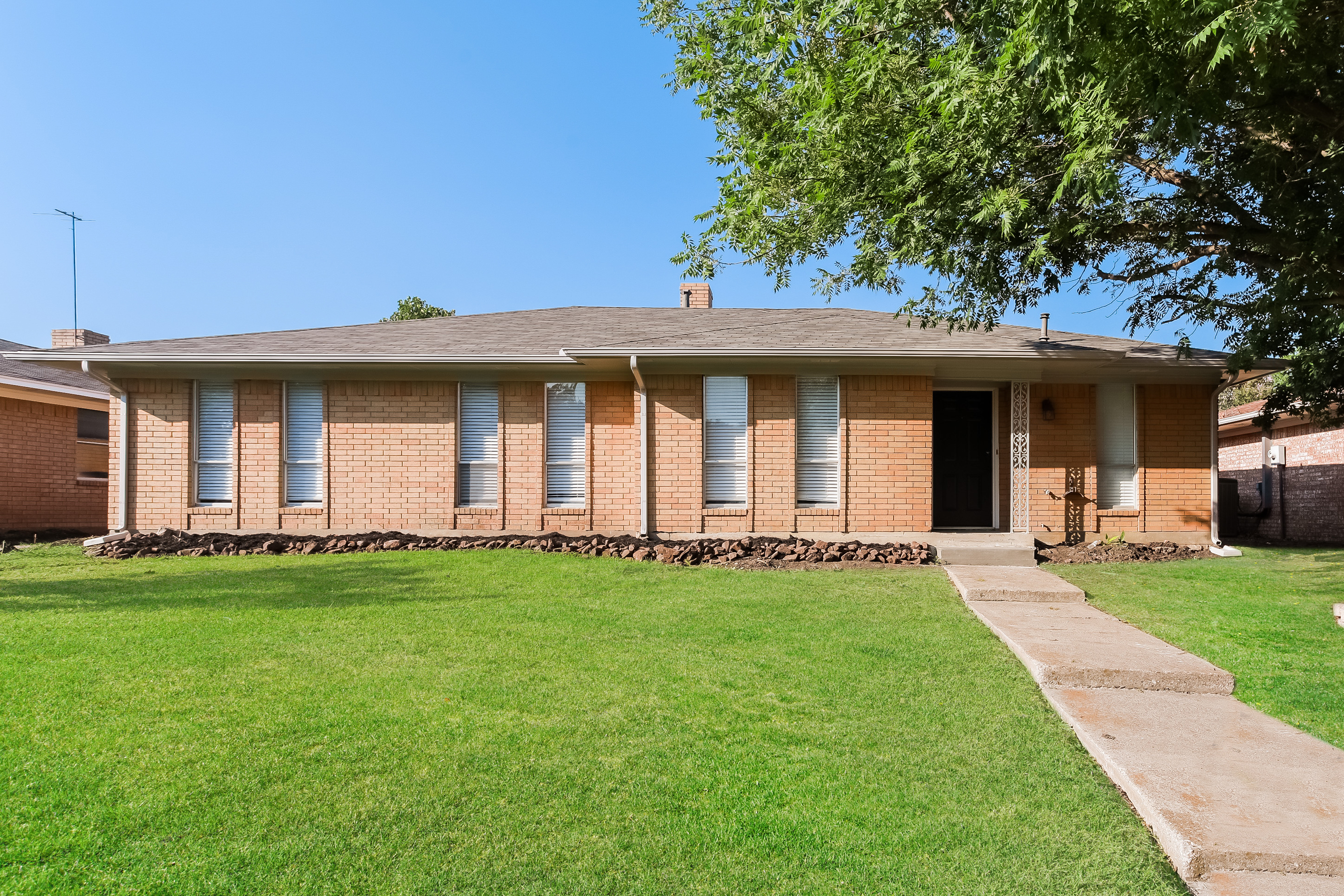 1826 El Paso St Lewisville, TX 75077